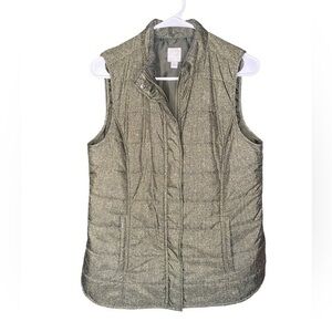 J. Jill women’s olive green light quilted puffer vest. With pockets size small
